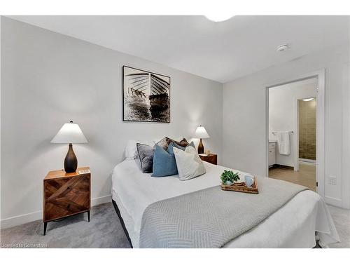 42-110 Fergus Ave, Kitchener, ON - Indoor Photo Showing Bedroom