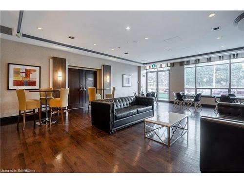 205-3504 Hurontario Street, Mississauga, ON - Indoor Photo Showing Living Room