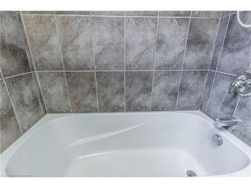 39 Keewatin Avenue, Kitchener, ON - Indoor Photo Showing Bathroom