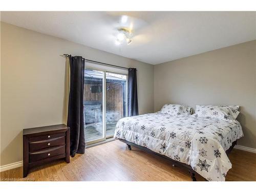 39 Keewatin Avenue, Kitchener, ON - Indoor Photo Showing Bedroom