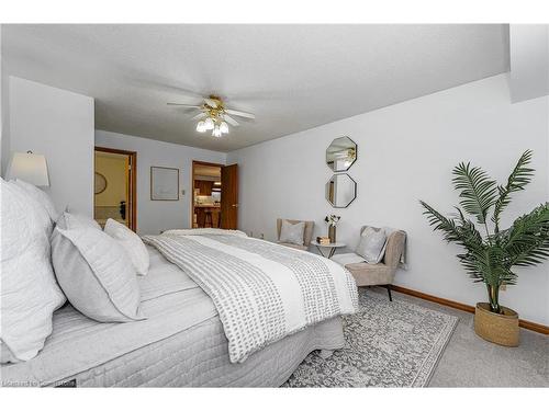 104-4 Albert Street, Cambridge, ON - Indoor Photo Showing Bedroom