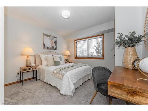 104-4 Albert Street, Cambridge, ON - Indoor Photo Showing Bedroom