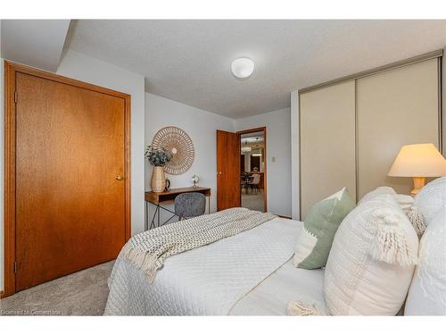 104-4 Albert Street, Cambridge, ON - Indoor Photo Showing Bedroom