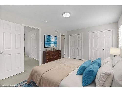 62-50 Pinnacle Drive, Kitchener, ON - Indoor Photo Showing Bedroom