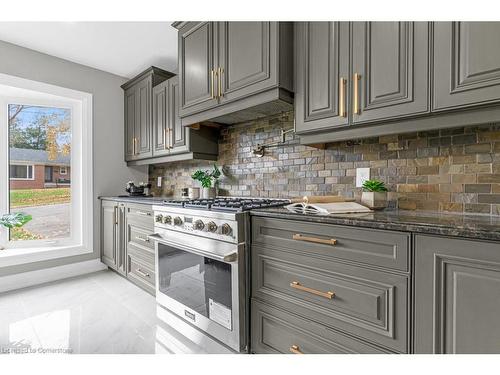 10 Cleaveholm Drive, Halton Hills, ON - Indoor Photo Showing Kitchen With Upgraded Kitchen