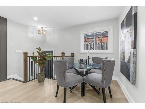 10 Cleaveholm Drive, Halton Hills, ON - Indoor Photo Showing Dining Room