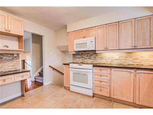 60 Glenburnie Drive, Guelph, ON - Indoor Photo Showing Kitchen