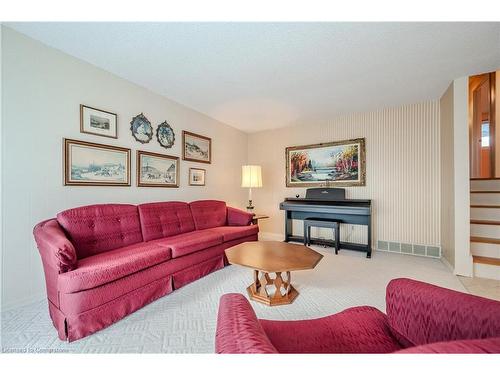 236 Huntingdon Crescent, Waterloo, ON - Indoor Photo Showing Living Room