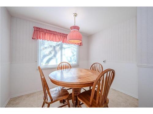 236 Huntingdon Crescent, Waterloo, ON - Indoor Photo Showing Dining Room