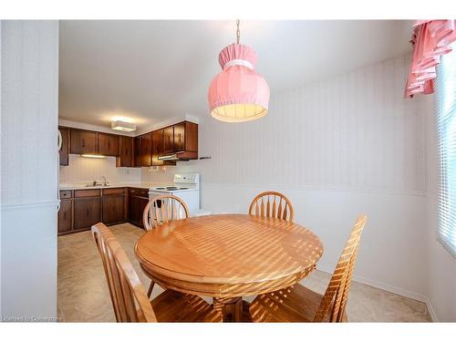 236 Huntingdon Crescent, Waterloo, ON - Indoor Photo Showing Dining Room