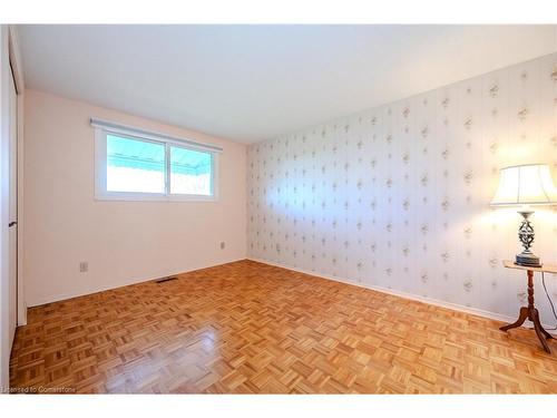 236 Huntingdon Crescent, Waterloo, ON - Indoor Photo Showing Other Room