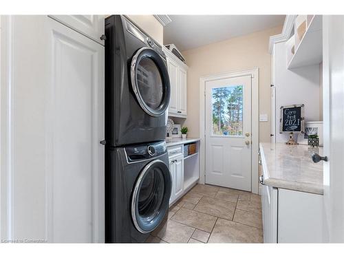 994 Stonebrook Road, Cambridge, ON - Indoor Photo Showing Laundry Room