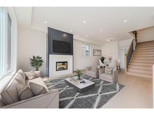 176 Forest Road, Cambridge, ON - Indoor Photo Showing Living Room With Fireplace