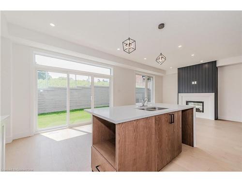 176 Forest Road, Cambridge, ON - Indoor Photo Showing Kitchen With Double Sink