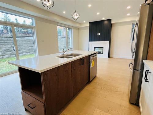 176 Forest Road, Cambridge, ON - Indoor Photo Showing Kitchen With Double Sink