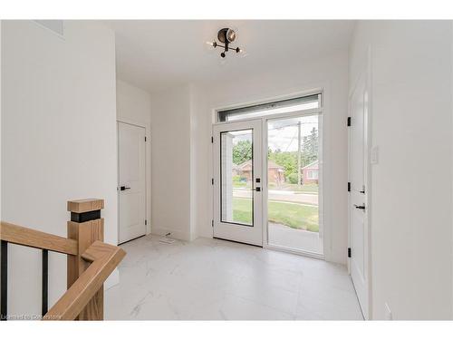 176 Forest Road, Cambridge, ON - Indoor Photo Showing Other Room