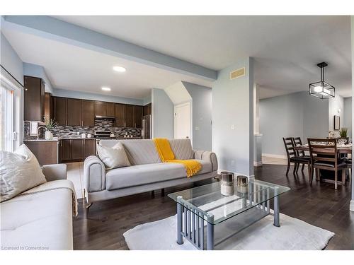 217 Watervale Crescent, Kitchener, ON - Indoor Photo Showing Living Room