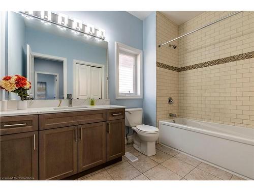 217 Watervale Crescent, Kitchener, ON - Indoor Photo Showing Bathroom