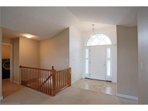 12 Riverside Circle, Smithville, ON - Indoor Photo Showing Other Room