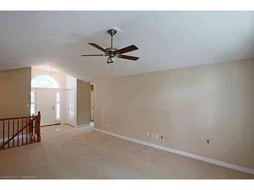 12 Riverside Circle, Smithville, ON - Indoor Photo Showing Other Room