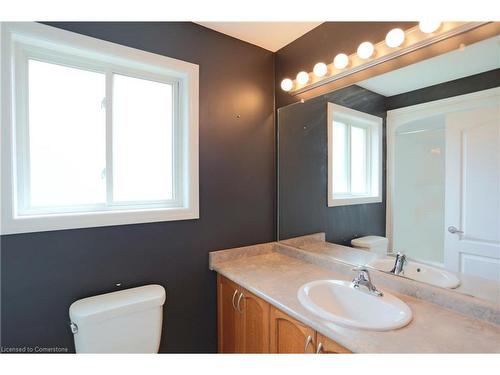 12 Riverside Circle, Smithville, ON - Indoor Photo Showing Bathroom