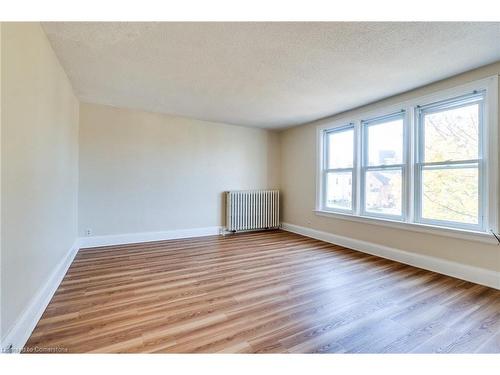 4-99 Roseview Avenue, Cambridge, ON - Indoor Photo Showing Other Room