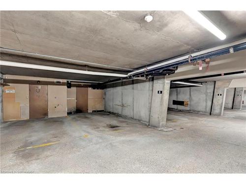 306-6 Shettleston Street, Cambridge, ON - Indoor Photo Showing Garage