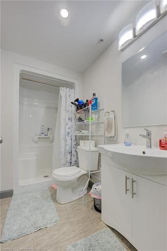 1518-258A Sunview Street, Waterloo, ON - Indoor Photo Showing Bathroom