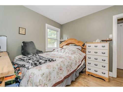 101 Arlington Boulevard, Kitchener, ON - Indoor Photo Showing Bedroom