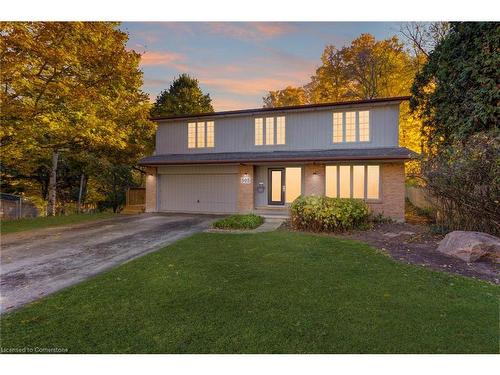 395 Westridge Drive, Waterloo, ON - Outdoor With Facade