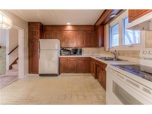 166 Marshall Street, Waterloo, ON - Indoor Photo Showing Kitchen With Double Sink