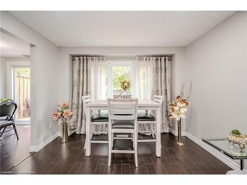 395 Downsview Place, Waterloo, ON - Indoor Photo Showing Dining Room