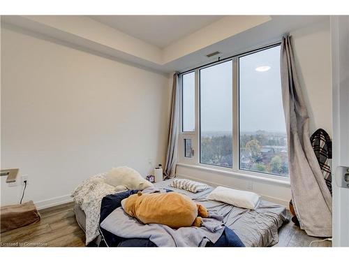 1009-5 Wellington Street S, Kitchener, ON - Indoor Photo Showing Bedroom