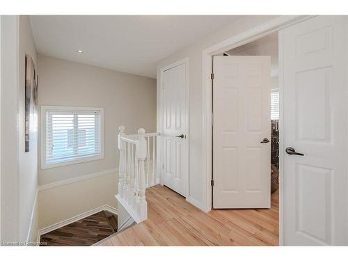 48 Alderson Drive, Cambridge, ON - Indoor Photo Showing Other Room