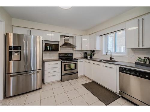 48 Alderson Drive, Cambridge, ON - Indoor Photo Showing Kitchen