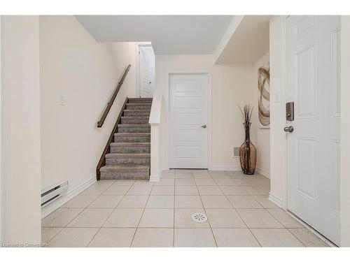 26-143 Ridge Road, Cambridge, ON - Indoor Photo Showing Other Room