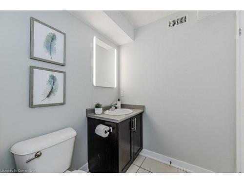 5C-185 Windale Crescent, Kitchener, ON - Indoor Photo Showing Bathroom