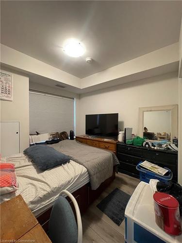 314-255 Northfield Drive E, Waterloo, ON - Indoor Photo Showing Bedroom