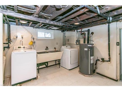 80 Highland Road W, Kitchener, ON - Indoor Photo Showing Laundry Room