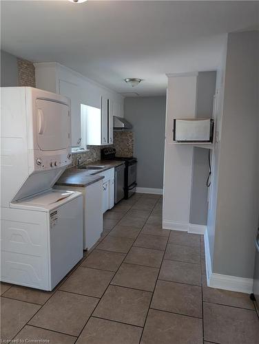 A-175 Oxford Street, Kitchener, ON - Indoor Photo Showing Laundry Room