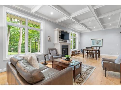 5 Kraftwood Place, Waterloo, ON - Indoor Photo Showing Living Room