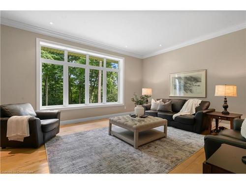 5 Kraftwood Place, Waterloo, ON - Indoor Photo Showing Living Room