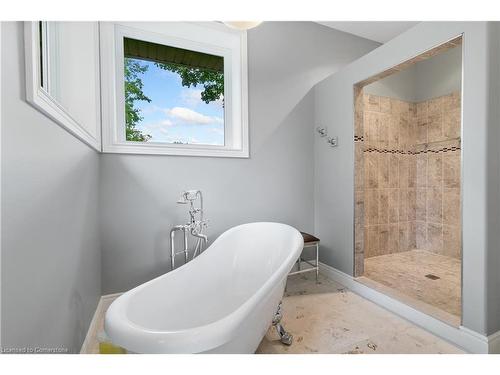 5 Kraftwood Place, Waterloo, ON - Indoor Photo Showing Bathroom