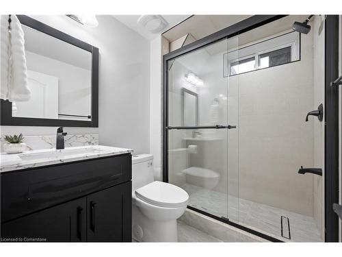 66 Beech Avenue, Cambridge, ON - Indoor Photo Showing Bathroom