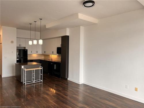 305-191 King Street S, Waterloo, ON - Indoor Photo Showing Kitchen