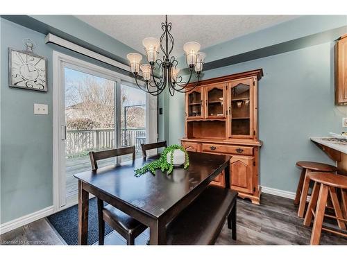 27 Stiefelmeyer Crescent, Baden, ON - Indoor Photo Showing Dining Room