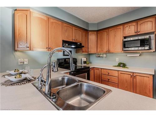 27 Stiefelmeyer Crescent, Baden, ON - Indoor Photo Showing Kitchen With Double Sink