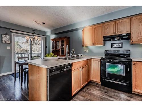 27 Stiefelmeyer Crescent, Baden, ON - Indoor Photo Showing Kitchen With Double Sink