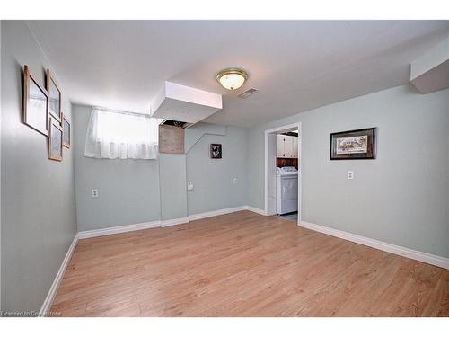 211 Lorne Avenue, Kitchener, ON - Indoor Photo Showing Other Room