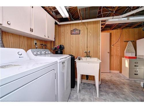 211 Lorne Avenue, Kitchener, ON - Indoor Photo Showing Laundry Room